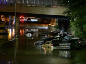 Inundaciones récord provocadas por la tormenta Ida dejan 13 muertos en región de Nueva York