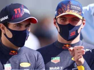 Expiloto revienta a Max Verstappen por darle la espalda a Checo Pérez en el GP de Brasil
