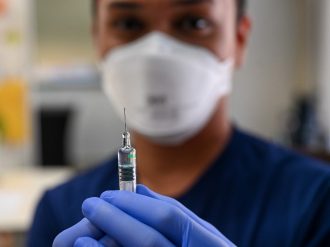 La OMS reitera su oposición a las dosis de refuerzo