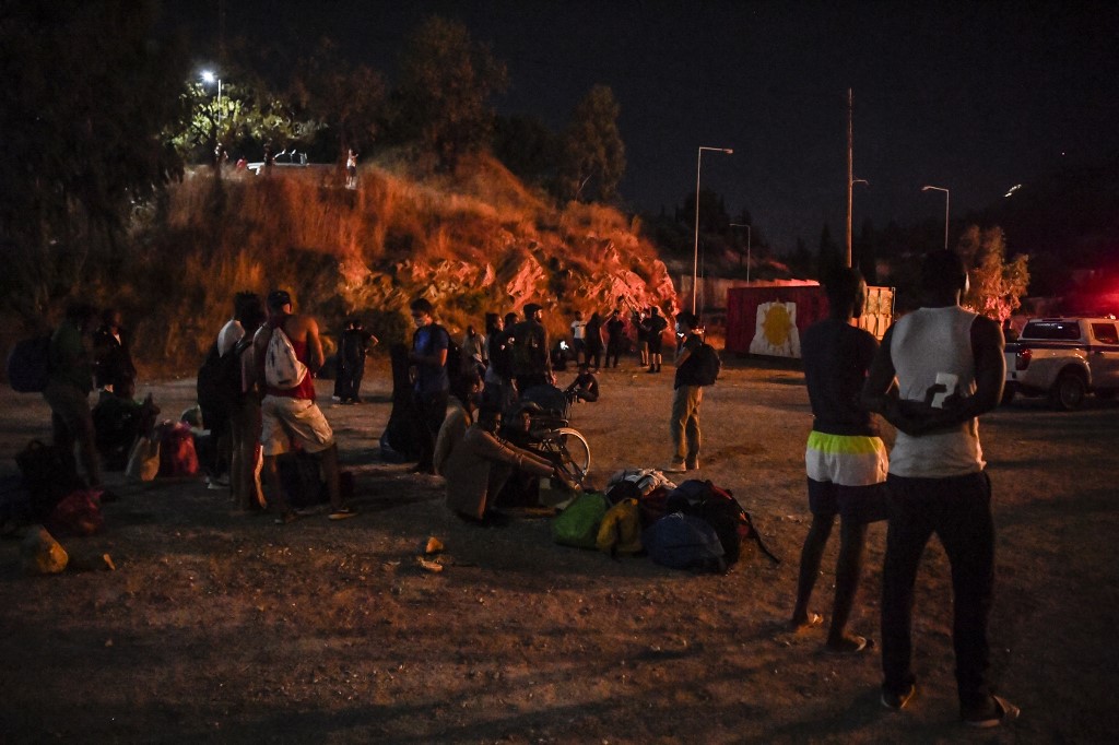 Centenares de migrantes de Marruecos tratan de llegar a Ceuta, en España