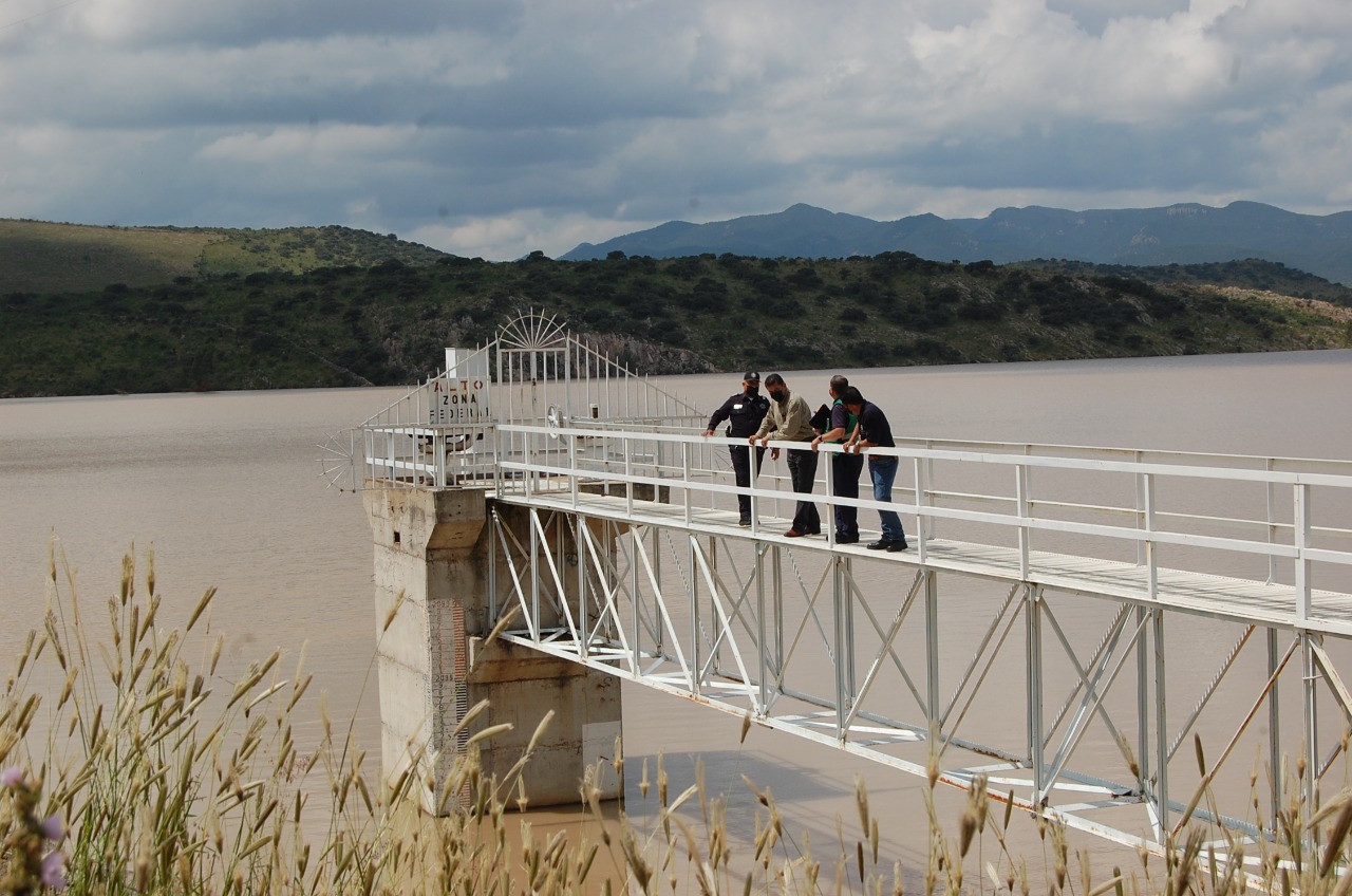 Realiza P.C. monitoreo frecuente de presas y arroyos.