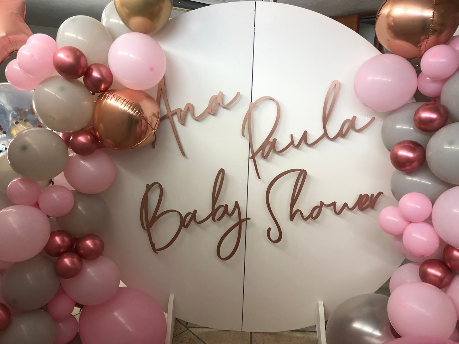 Preparan bienvenida de Ana Paula con hermoso baby shower   