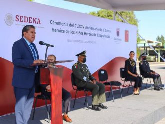 Llama David Monreal a los jóvenes a realizar un cambio social