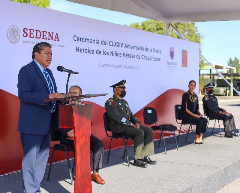 Llama David Monreal a los jóvenes a realizar un cambio social