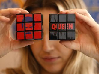 Abre Queen tienda efímera por su 50º aniversario