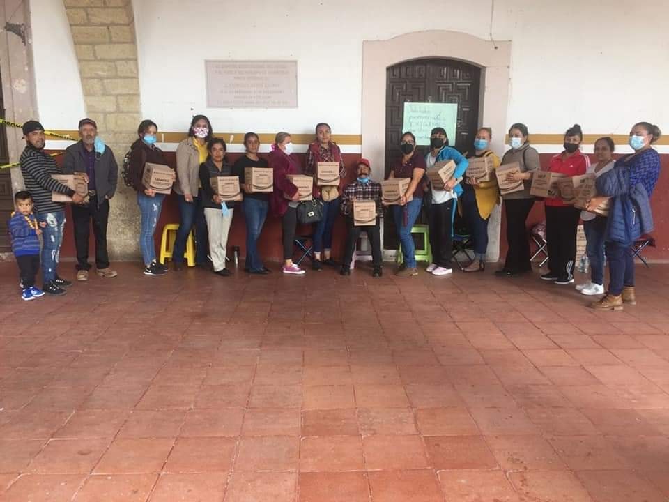 Se acercan siete docentes a pedir préstamo a la alcaldía de Ciudad Cuauhtéoc