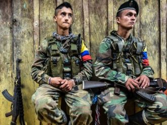 Colombia refuerza frontera con Venezuela tras letal ataque rebelde contra tropas