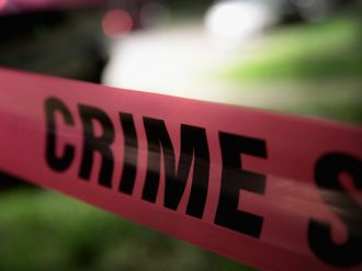 Los homicidios aumentaron un 30% en EEUU en 2020, señala el FBI
