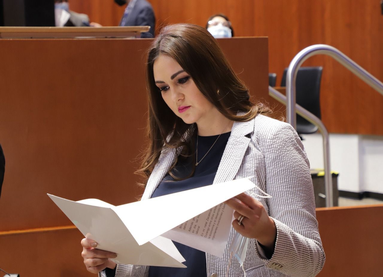 Geovanna Bañuelos propone definir listado de identificaciones oficiales