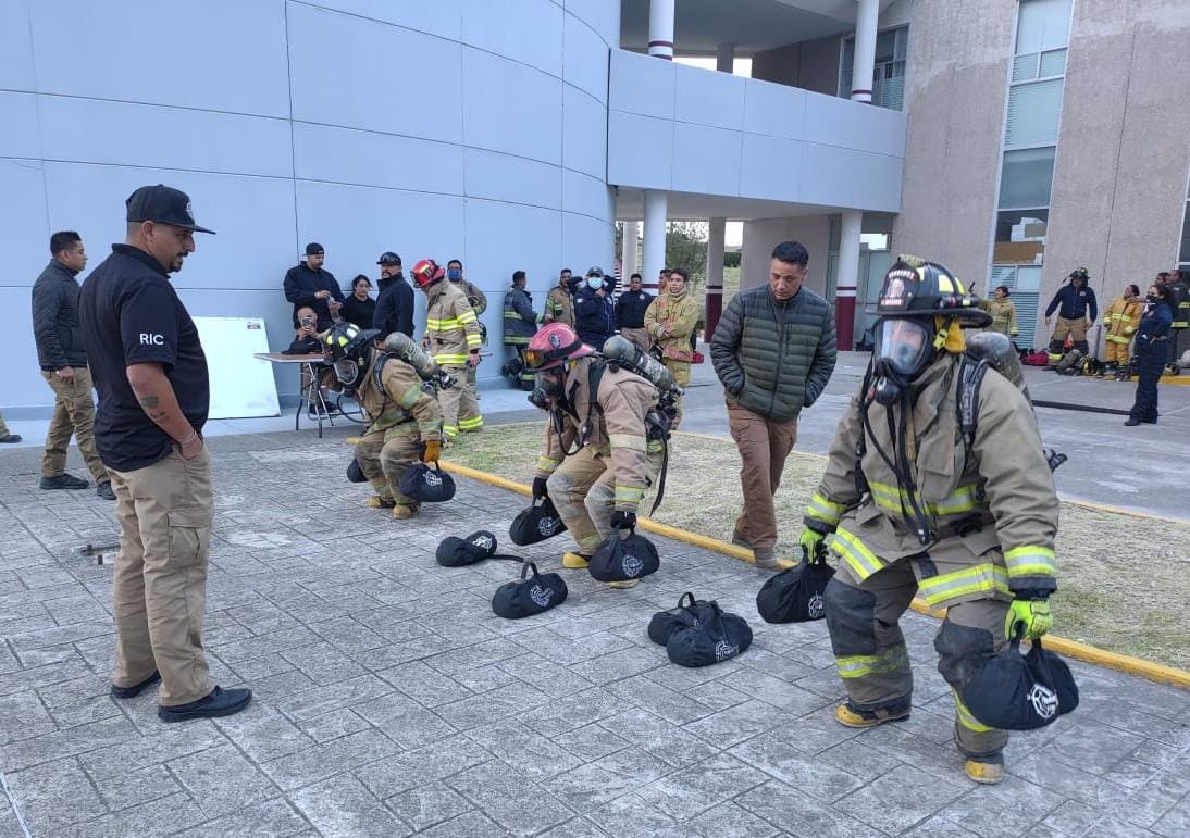 Capacitan a personal de PC en intervención rápida