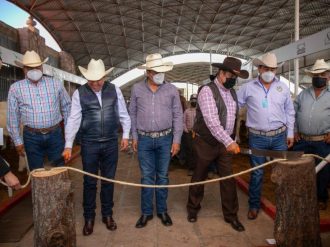 Inauguran Expo Ganadera 2021, gobernador se compromete con ganaderos
