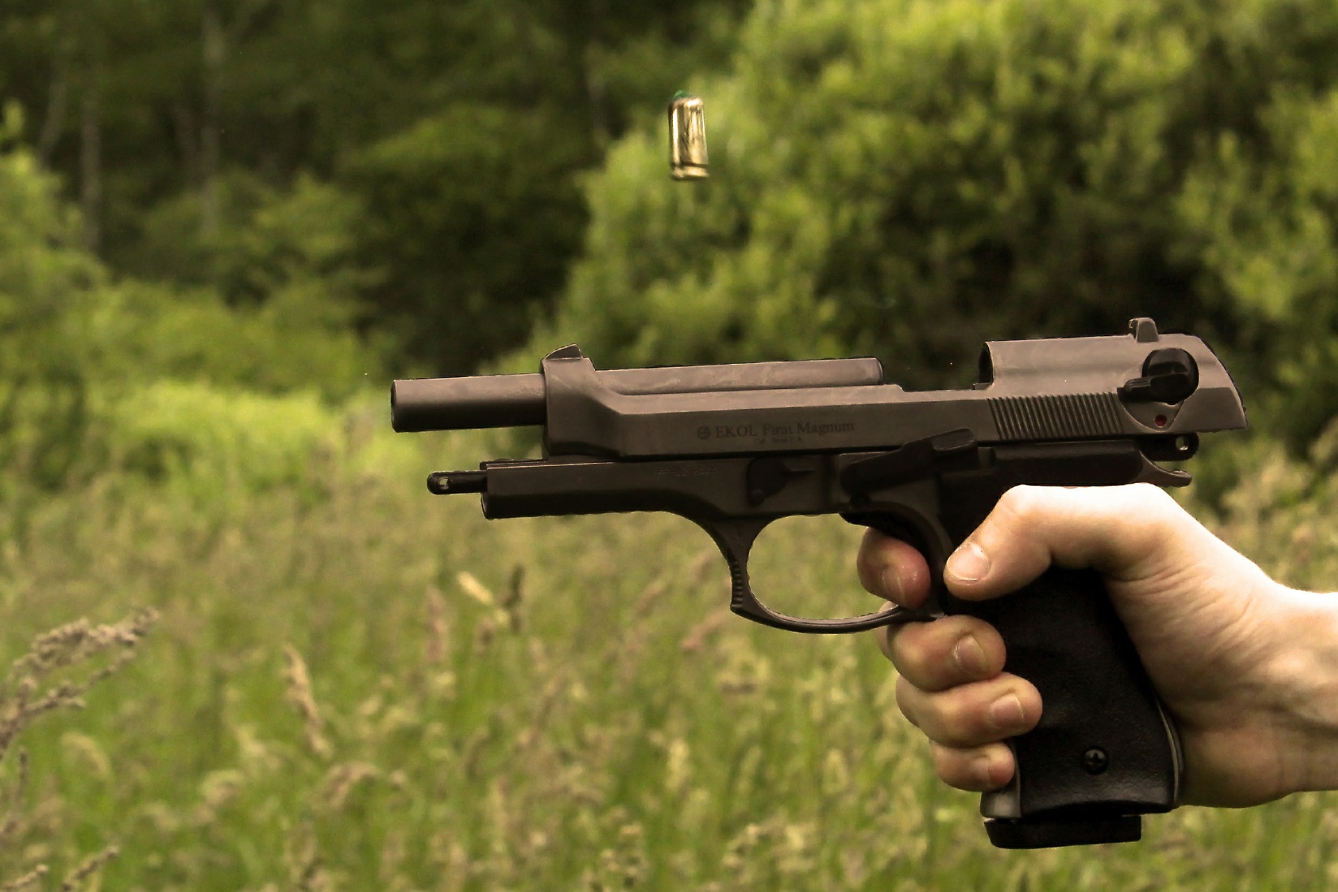 Corte de EU fija plazos para demanda de México por tráfico de armas 