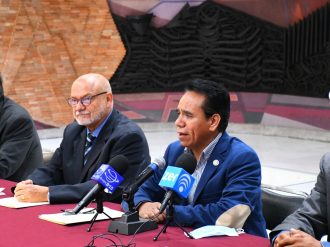 Enrique Laviada anuncia alianza con el PRD