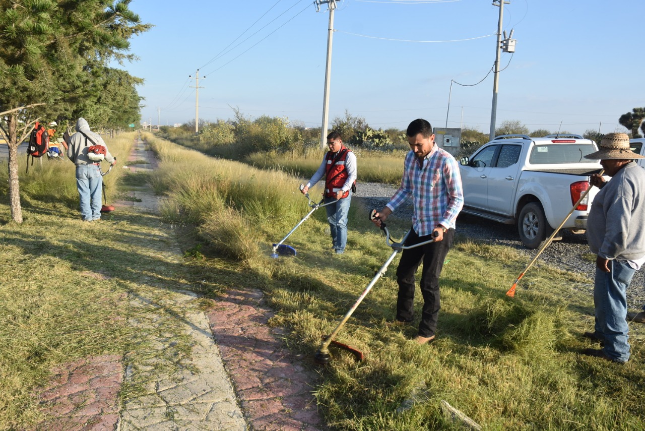 Mejoran imagen urbana de Villa de Cos