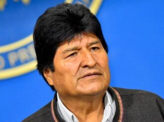 Evo Morales pisa suelo mexicano