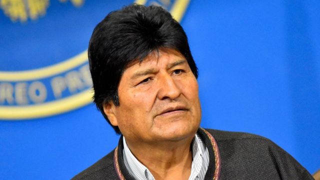 Evo Morales pisa suelo mexicano