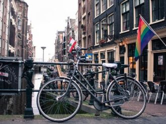El trono de Holanda podría ser homosexual