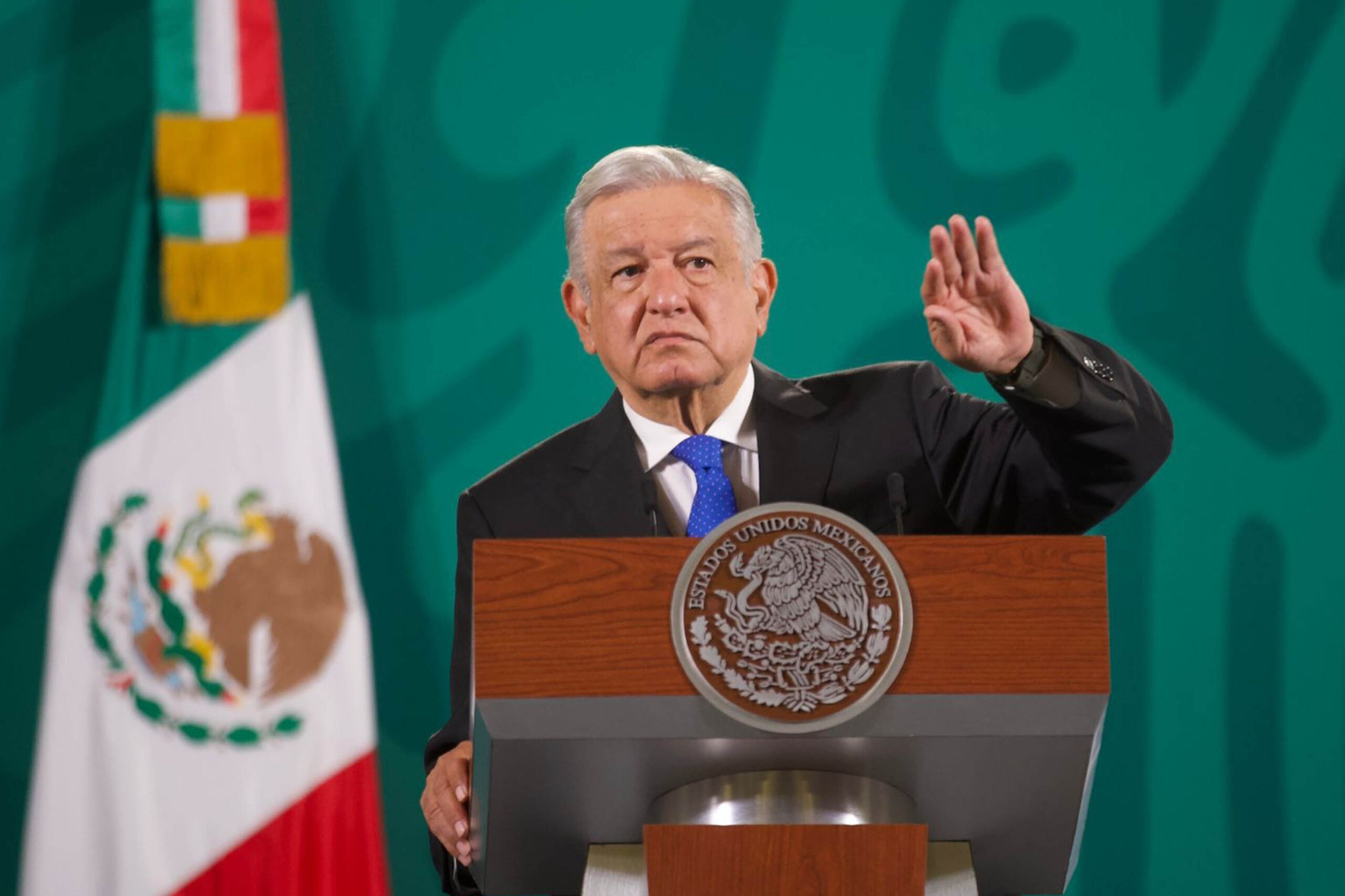 AMLO conversa con presidente de UE para mejorar acuerdo comercial