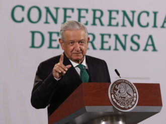 AMLO agradece a diputados y senadores aprobación de Ley de Ingresos