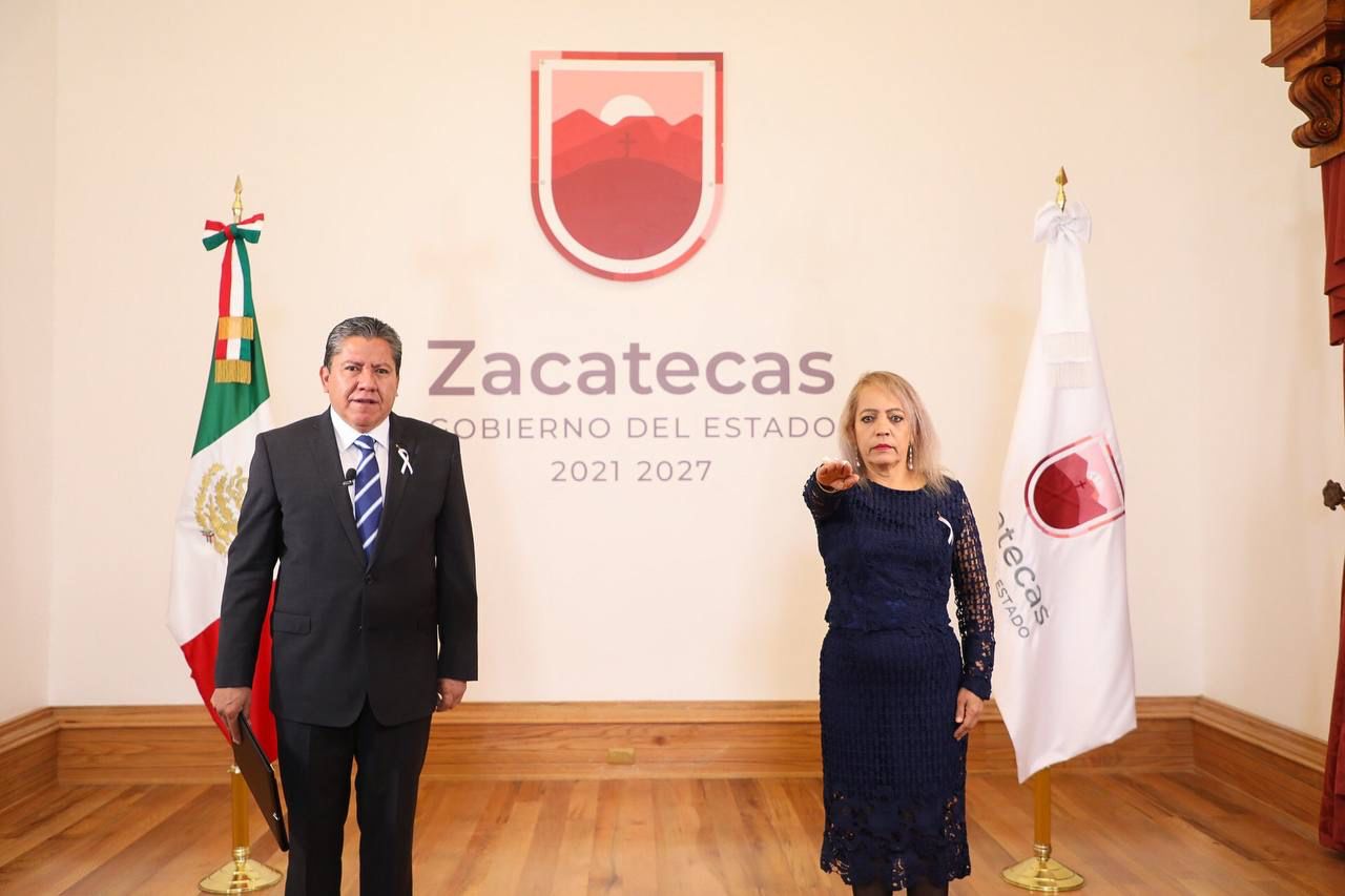Maribel Villalpando, secretaria de Educación