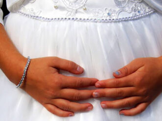 Senadora Geovanna Bañuelos propone prohibir matrimonios forzados