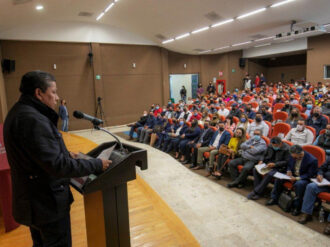 Anuncia David Monreal la federalización de la nómina magisterial