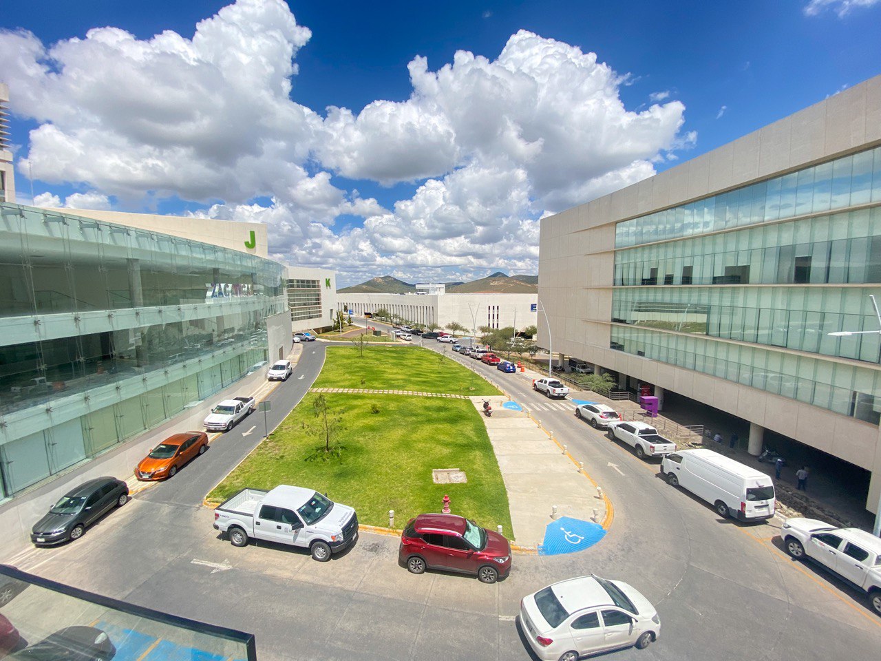 Sufren burócratas acoso laboral