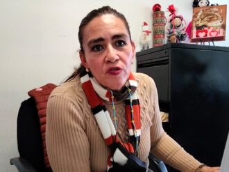 Lidia tiene 25 años en el servicio público