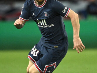 Logra Messi su primera gran noche con el PSG en Champions