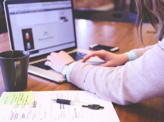 La inequidad educativa dificulta desarrollo laboral de las mujeres