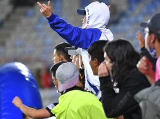 Aficionados insultan y provocan a jugadores de los Tuzos