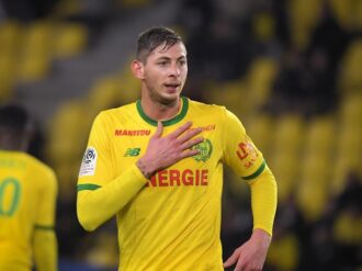 Británico juzgado por la muerte de Emiliano Sala actuó por dinero, afirma fiscal