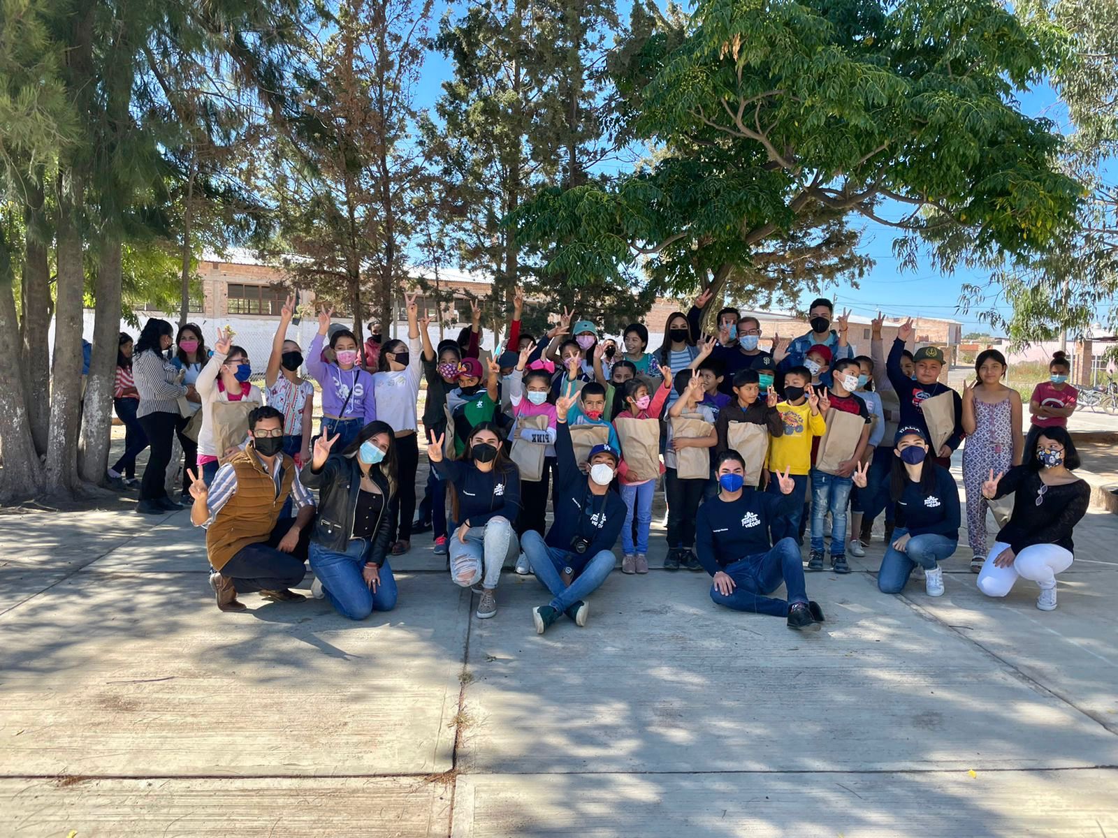 Más de 180 kits escolares han sido entregados en pro de los y las estudiantes del estado