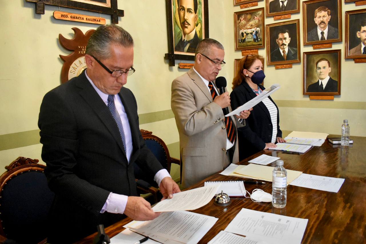 Adultos mayores recibirán descuentos en agua potable y predial