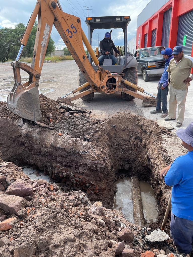 Atienden necesidades para la conducción de agua potable en Jerez
