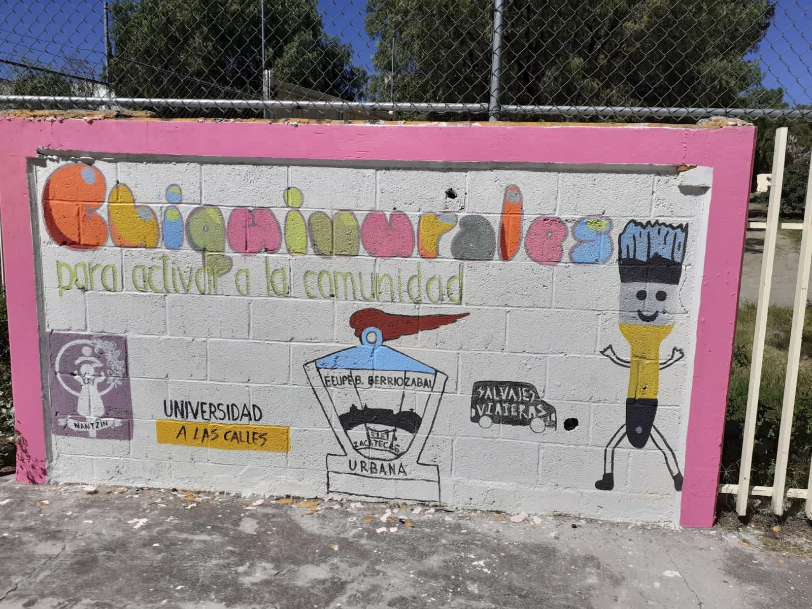 Pintan Chiquimurales para mejorar el entorno y unir a la comunidad