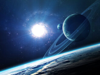 Equipo ruso llega a la ISS para filmar la primera película en el espacio