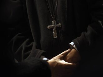 Choque entre Gobierno e Iglesia por el secreto de confesión tras informe de abusos