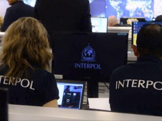 Interpol emite ficha roja para búsqueda de Inés Gómez Mont y esposo