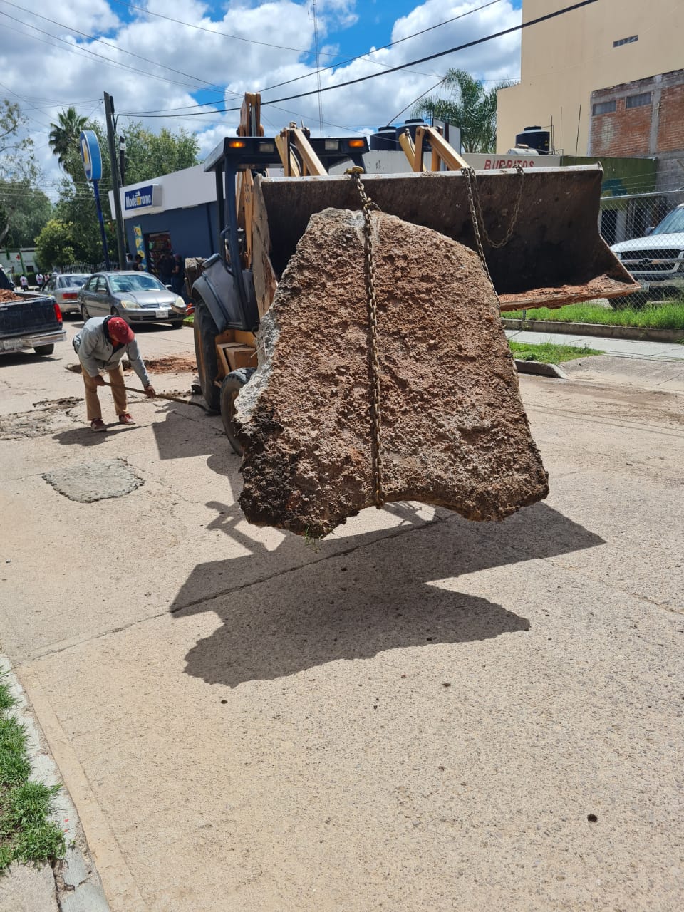 Inician trabajos para solucionar problema de hundimiento de piso en Jerez
