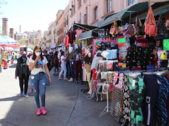 Restringirán uso de área pública a comerciantes fijos