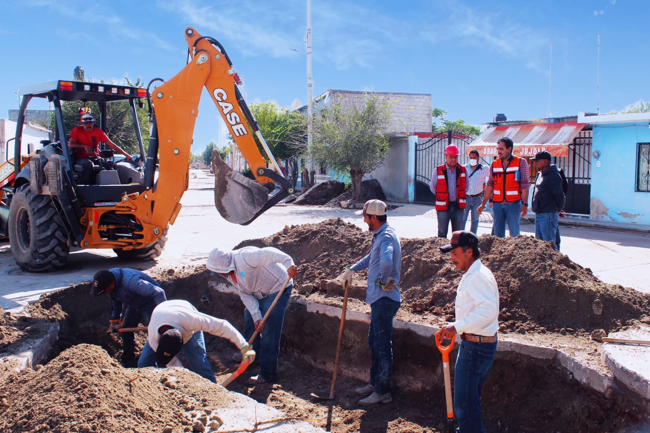 Inician trabajos de bacheo en Villa de Cos