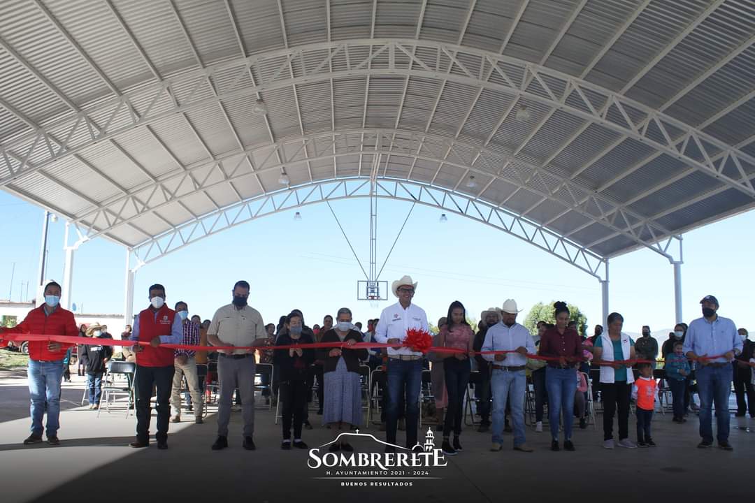 El alcalde, Alan Murillo entrega domo en la comunidad Emiliano Zapata