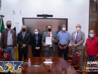 UAZ renueva convenio con la Asociación de transportistas del Estado