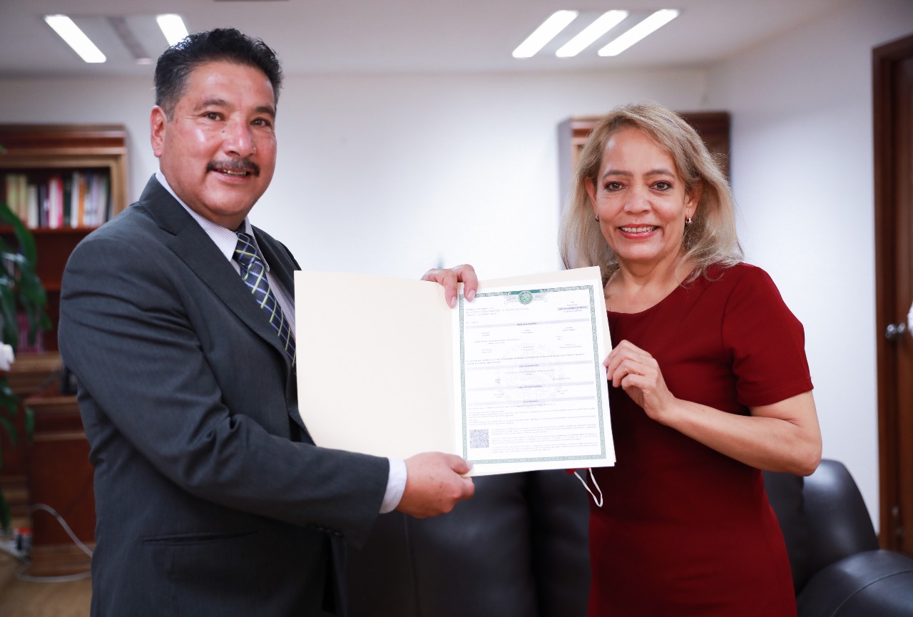 Se entrega Primer Título Electrónico en Zacatecas