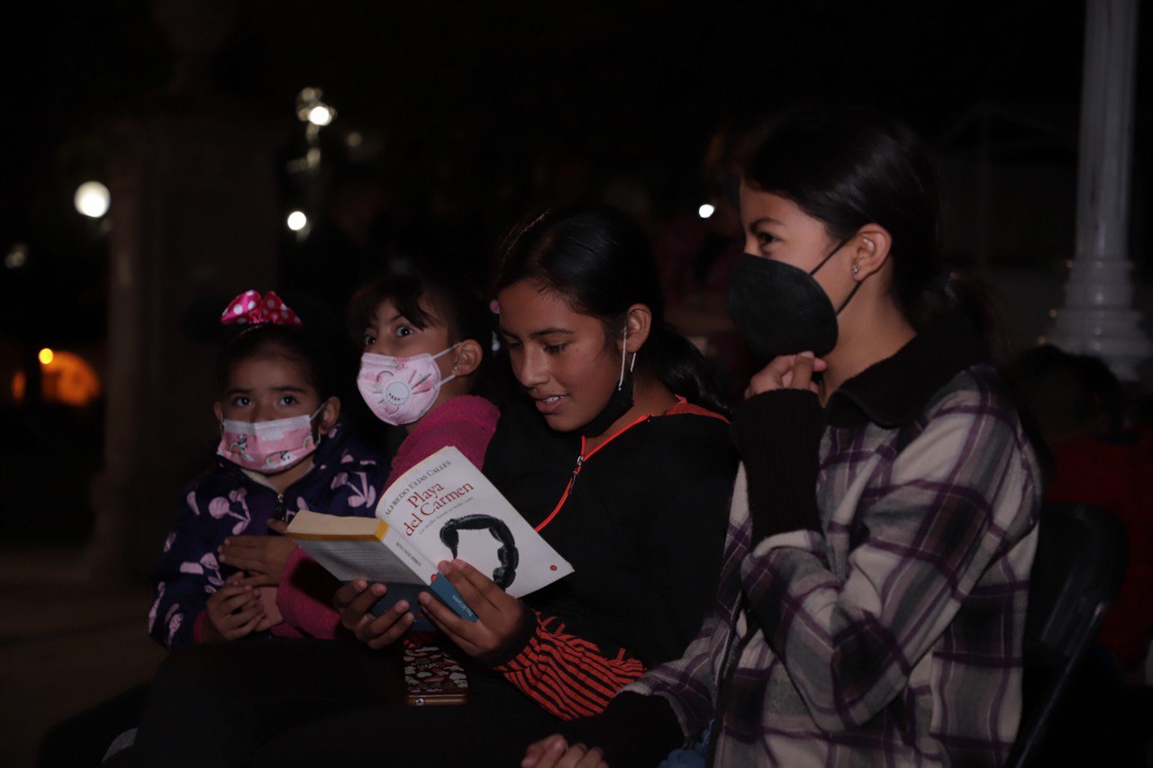 Cultivan conocimiento con libros y música