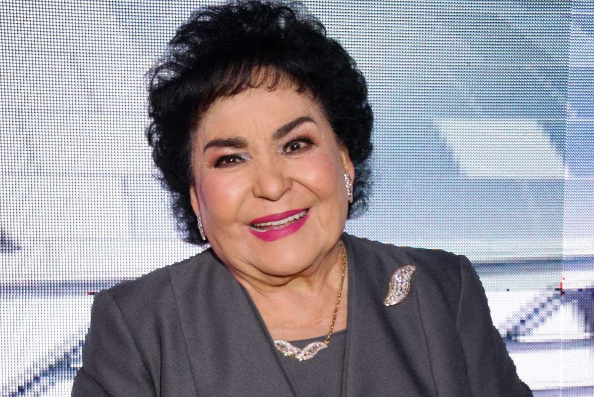 Osorio Chong desea pronta recuperación a Carmen Salinas