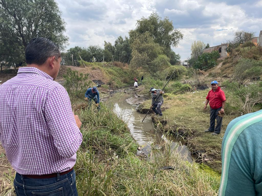 SIMAPAJ realiza trabajos de reparación en colector del río Jomulco