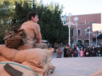 Xavier Martínez se presenta en Fresnillo con la obra Born to Kiss