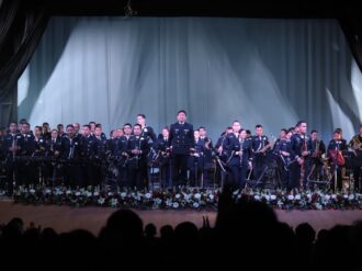 Ofrece concierto de gala la banda de la Semar